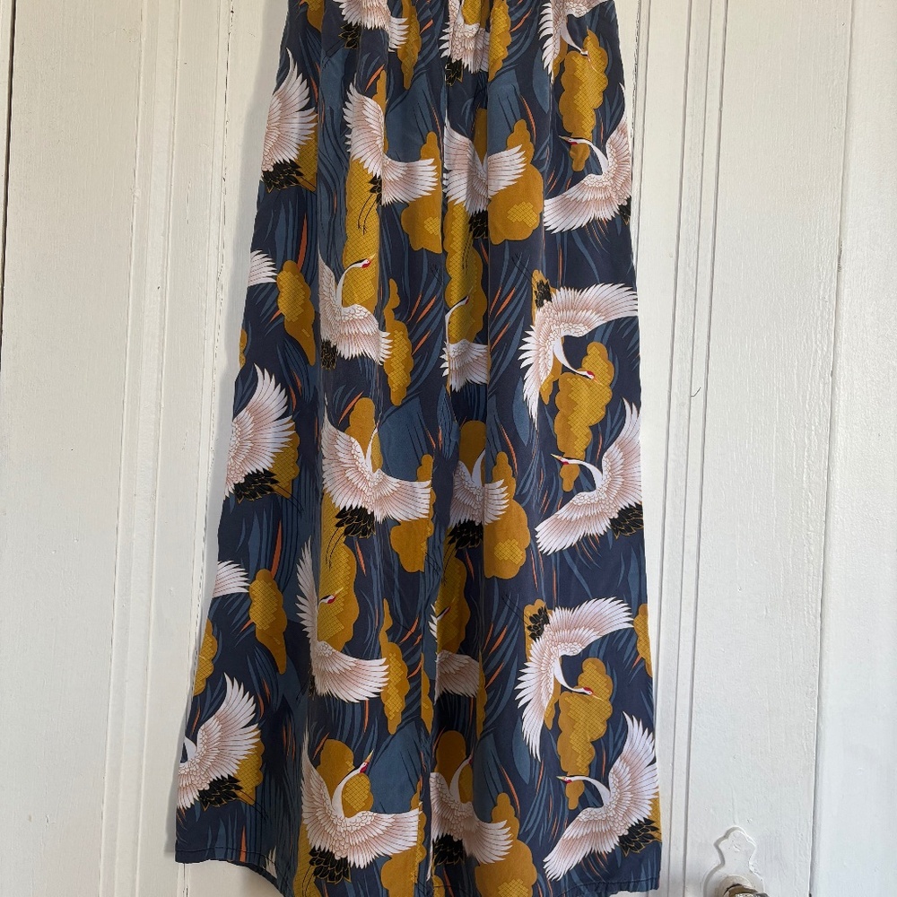 Women’s flowy cropped crane print pants